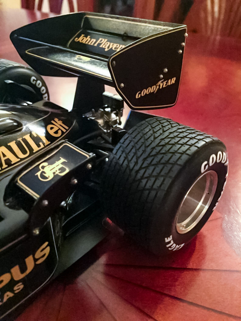 MFH 1/12 LOTUS 97T 製作ブログ ♯1【 開封～エンジンの製作