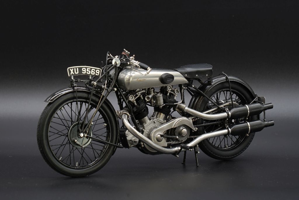 アメリカ通販ファッション 1/9scale MONTGOMERY BRITISH ANZANI 8/38h.p. built by Peter 工芸品
